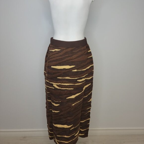 SHEIN  High Waist Thick Knit Midi Skirt - Picture 3 of 6